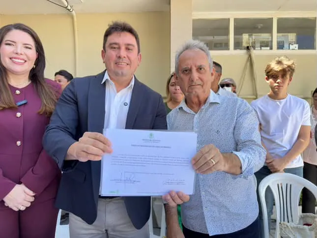 A cerimônia de transmissão ocorreu no Paço Municipal. Na oportunidade, estiveram presentes secretários, vereadores e auxiliares da gestão. (Foto: Reprodução).