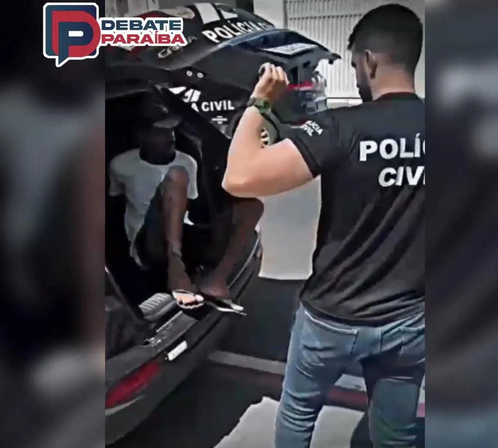 Os criminosos foram conduzidos à delegacia de Polícia Civil e eles passarão por audiência de custódia (Foto: Reprodução)