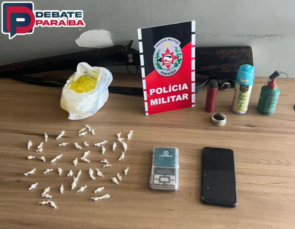 O menor infrator e todo o material apreendido foram encaminhados à delegacia de Polícia Civil, para serem adotadas as medidas que determinam a lei, pela autoridade policial judiciária (Foto: Reprodução)