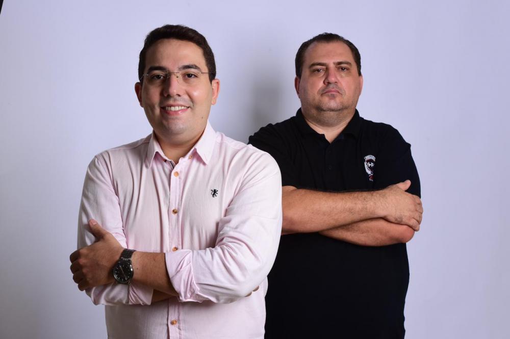 O programa traz um novo conceito de radiojornalismo a cidade dos dinossauros. Jornalismo profissional, opinião e interatividade prometem ser as marcas do radiojornal. (Foto: Reprodução