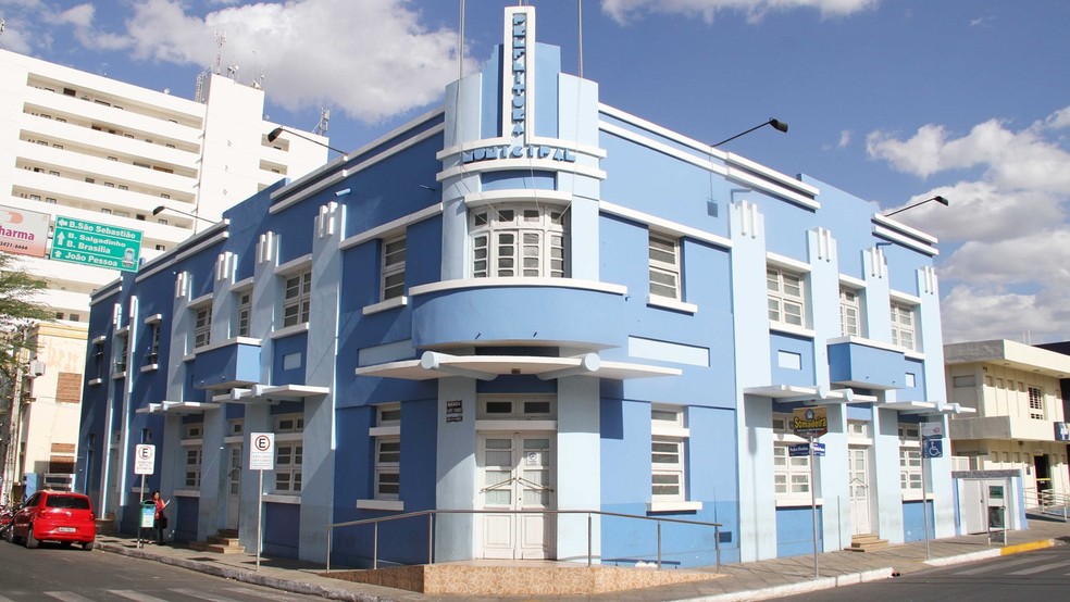 Conforme o edital, a licitação será julgado pelo critério de maior oferta, consistente no maior valor de outorga fixa mensal a ser paga ao poder concedente, neste caso a STTRANS. (Foto: Reprodução).