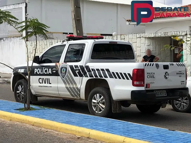 O homem foi conduzido à Delegacia de Polícia Civil de Sousa, onde foi autuado em flagrante. (Foto: Debate Paraíba).