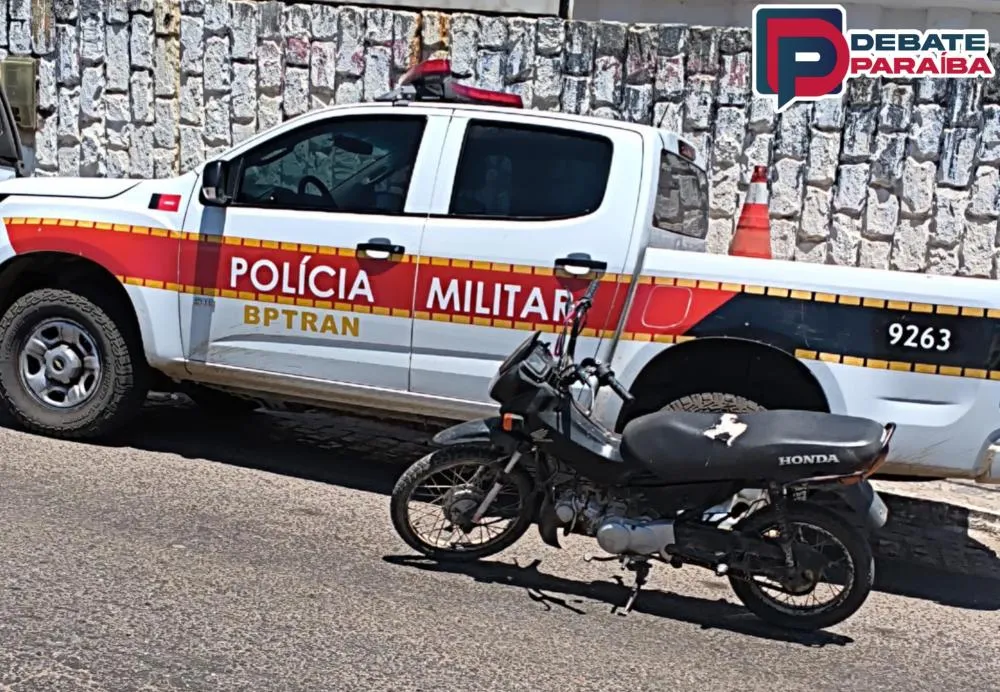 Esta foi a segunda motocicleta apreendida em menos de 24 horas pela guarnição da 3ª CPRV na região de Sousa (Foto: Reprodução)