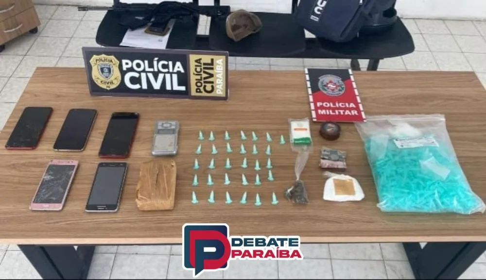 Ainda no local estava uma mulher, sendo presa em flagrante e posteriormente conduzida à delegacia de Polícia Civil (Foto: Reprodução)