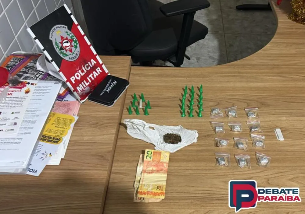 Com o flagrante constatado, as infratoras da lei e o material apreendido, foram levadas à delegacia de Polícia Civil (Foto: Reprodução)