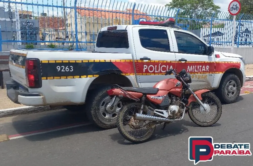 Posteriormente, o veículo apreendido foi levado à delegacia de Polícia Civil de Pombal, para serem adotadas as medidas necessárias (Foto: Reprodução)