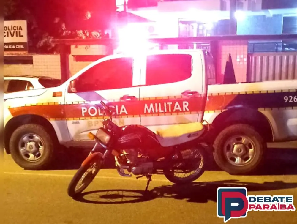Diante dos fatos constatados, a moto recuperada e o condutor, foram encaminhados à delegacia de Polícia Civil (Foto: Reprodução)
