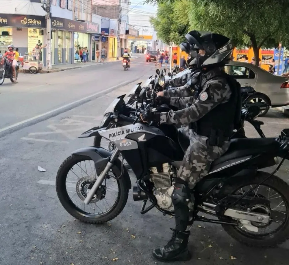No momento da abordagem, o acusado resistiu a prisão e foi necessário o uso moderado da força (Foto: Reprodução)