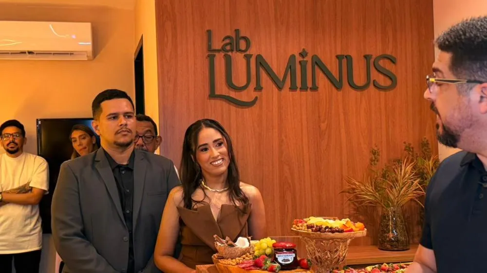O Lab Luminus nasceu da união entre dois irmãos movidos por um propósito em comum: oferecer serviços laboratoriais com qualidade, rapidez e atendimento humanizado. (Foto: Reprodução).