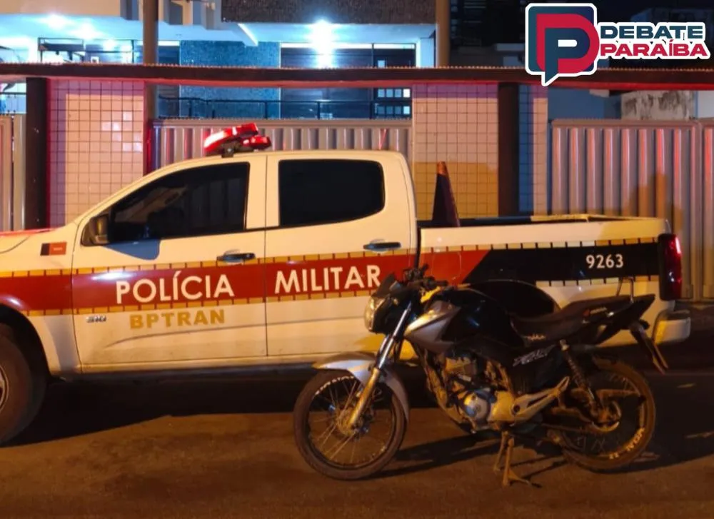 Ao ser feita uma averiguação utilizando as técnicas de identificação veicular, foi constatado que o veículo possuía restrição de roubo (Foto: Reprodução)