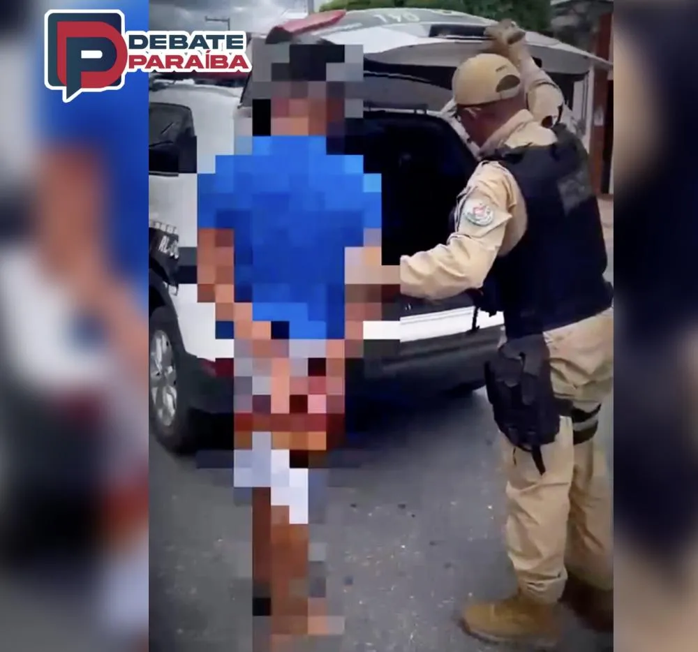 O acusado recebeu voz de prisão e foi conduzido à delegacia de Polícia Civil (Foto: Reprodução)