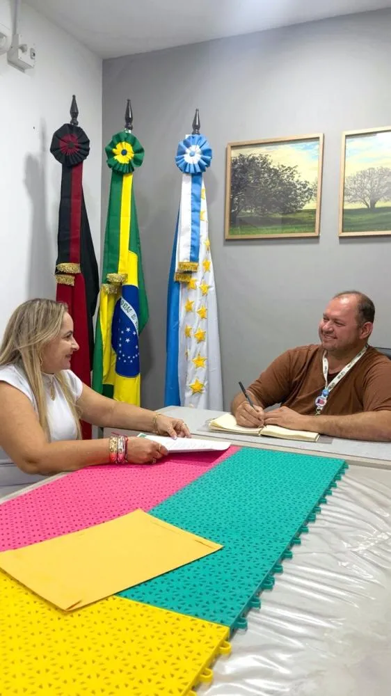 Gestão Lucas Braga realiza estudo de viabilidade para garantir piso do magistério para professores contratados
