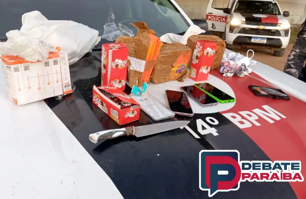 Polícia Militar age rápido e intercepta arremesso de celulares, faca, carregadores e chocolates, na Colônia Penal Agrícola de Sousa