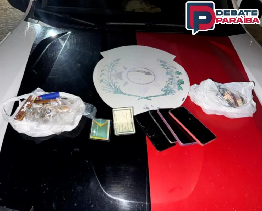 Em ato contínuo, as menores infratores e o material apreendido foram apresentados na delegacia de Polícia Civil (Foto: Reprodução)