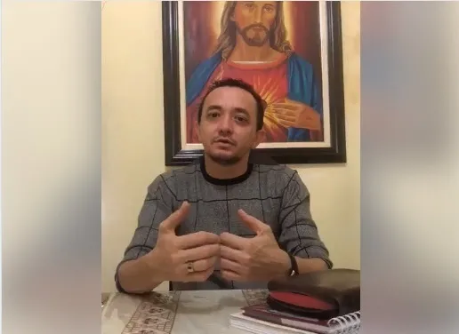 Leonardo Nóbrega afirma que não foi consultado sobre a retomada da aliança política; apoiadores de Cigano comemoraram a decisão com fogos no centro da cidade. (Foto: Reprodução).