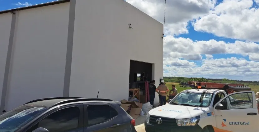  A ação teve como objetivo combater o furto de energia elétrica e identificar ligações clandestinas que estariam causando prejuízos ao sistema de distribuição. (Foto: Reprodução).