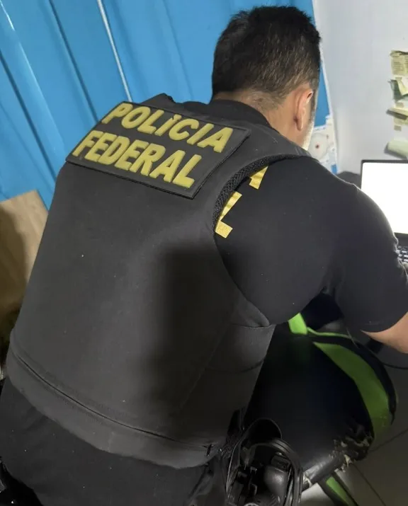 Há indícios, ainda, de possível compartilhamento do material por meio da internet (Foto: Reprodução)