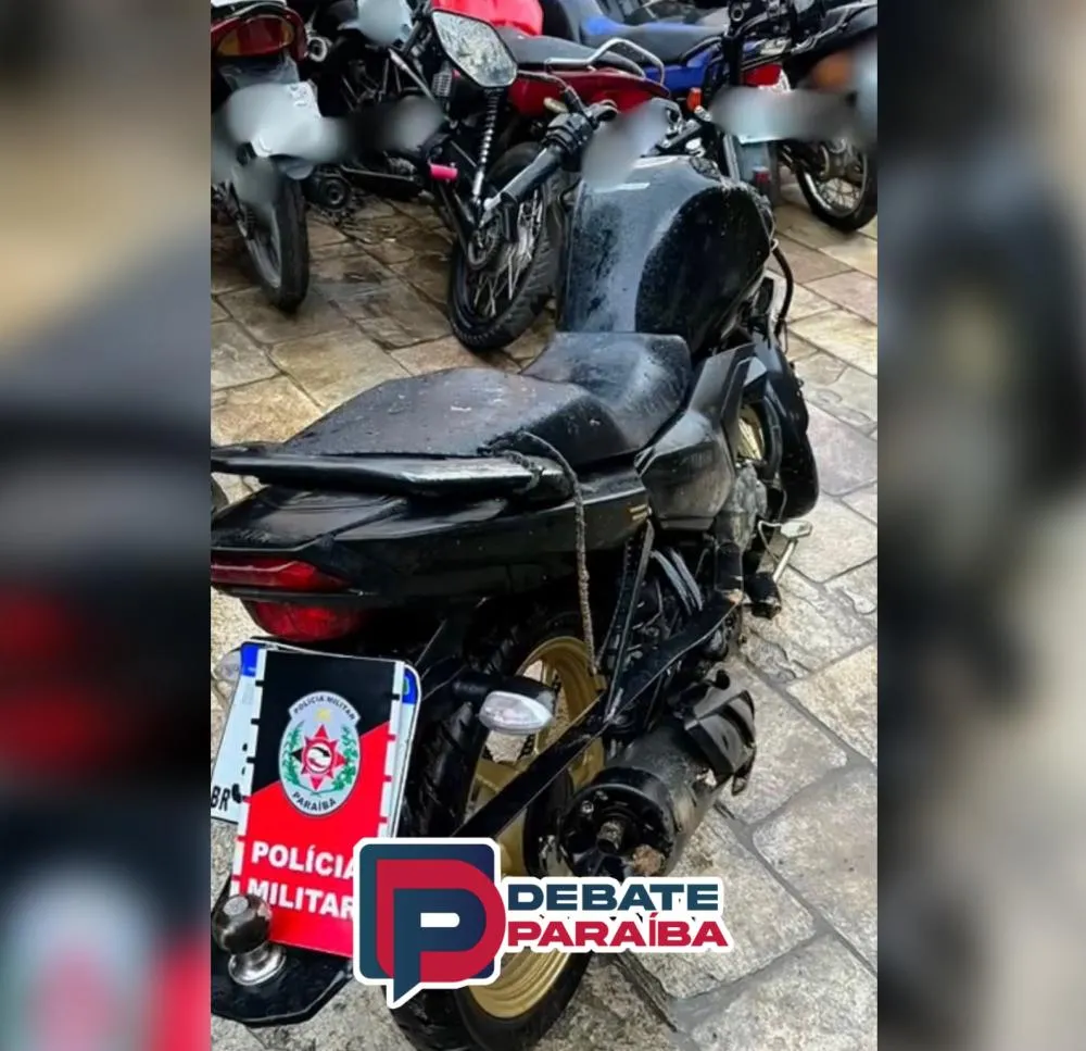 O suspeito foi socorrido por uma equipe do SAMU ao Hospital Regional de Sousa, recebeu voz de prisão e ficou sob custódia policial, até receber alta médica (Foto: Reprodução)