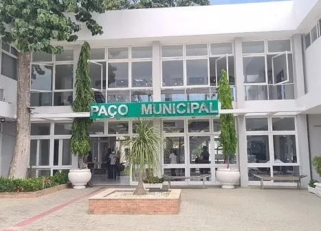 O resultado foi homologado pelo prefeito Helder Moreira Abrantes de Carvalho, que também adjudicou oficialmente o objeto da licitação à construtora. (Foto: Reprodução).