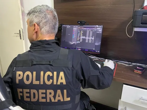 Polícia Federal realiza operação em Triunfo-PB para combater armazenamento de material de abuso sexual infantojuvenil