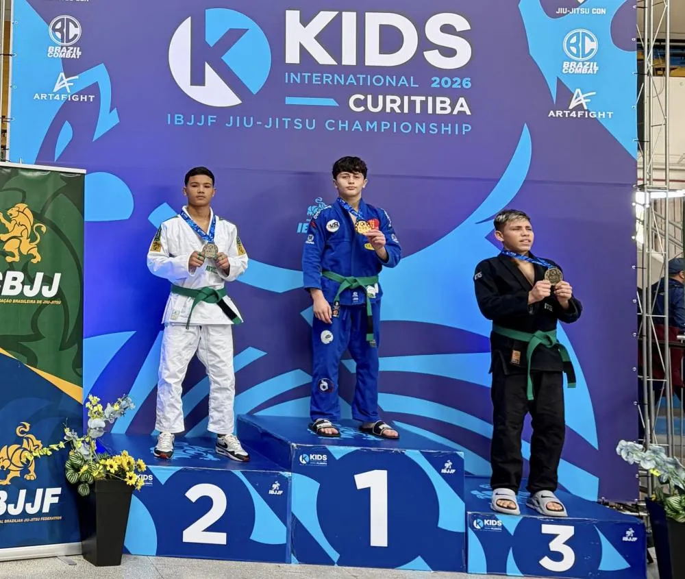 Sousense conquista medalha de prata no Kids International de Jiu-Jítsu, realizado em Curitiba
