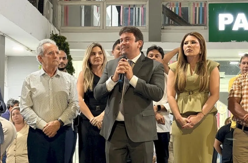 Presença de Johanna Estrela em agenda oficial de aniversário de Sousa chama atenção nos bastidores políticos