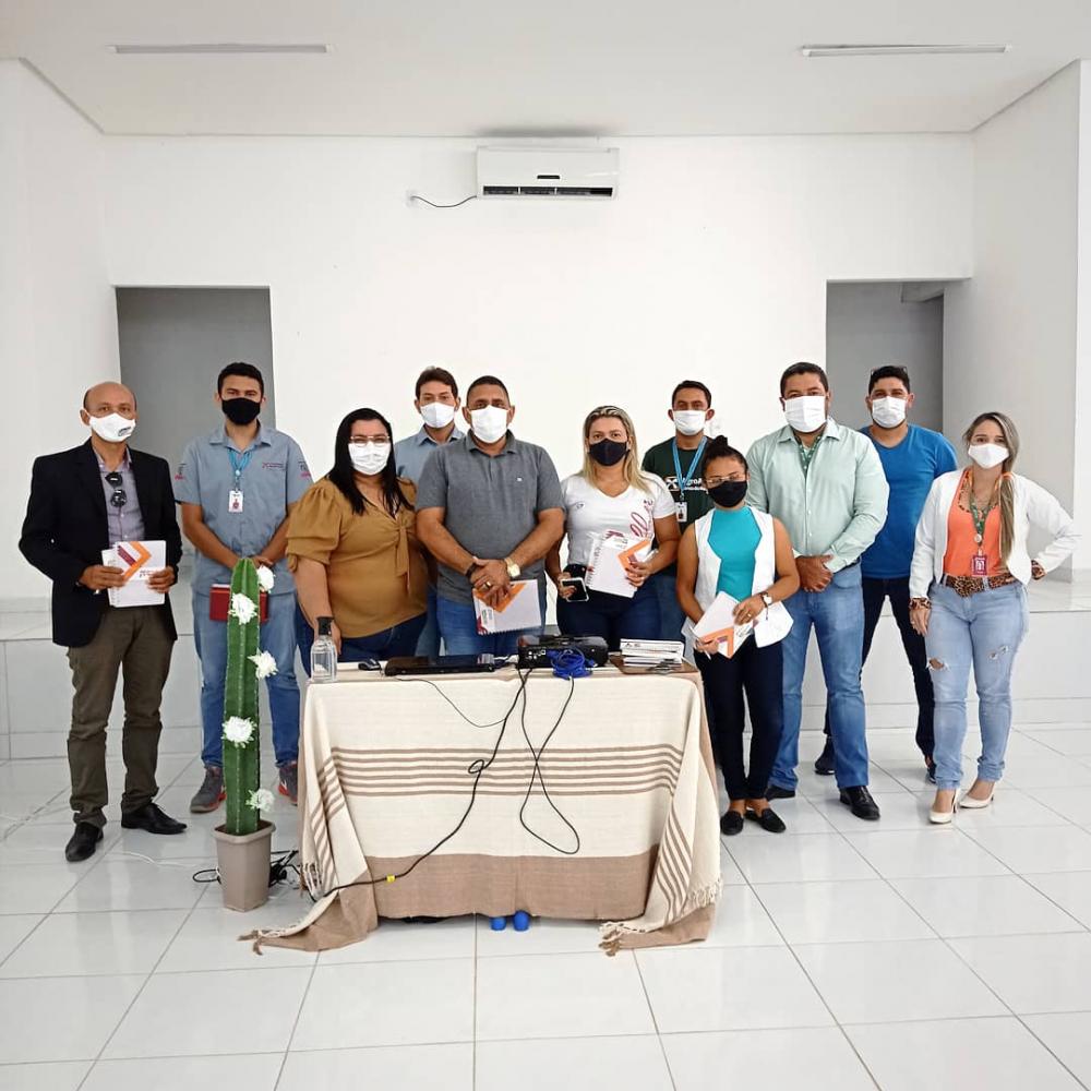 O prefeito ressaltou que tem buscado dialogar com essas instituições financeiras, no sentido de procurar os caminhos de investimentos onde o povo possa ser inserido. (Foto: Divulgação).